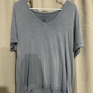 American Eagle Outfitters Women's Gray V-Neck Top